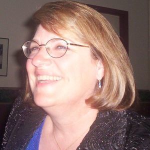 Meet your Posher, Debi